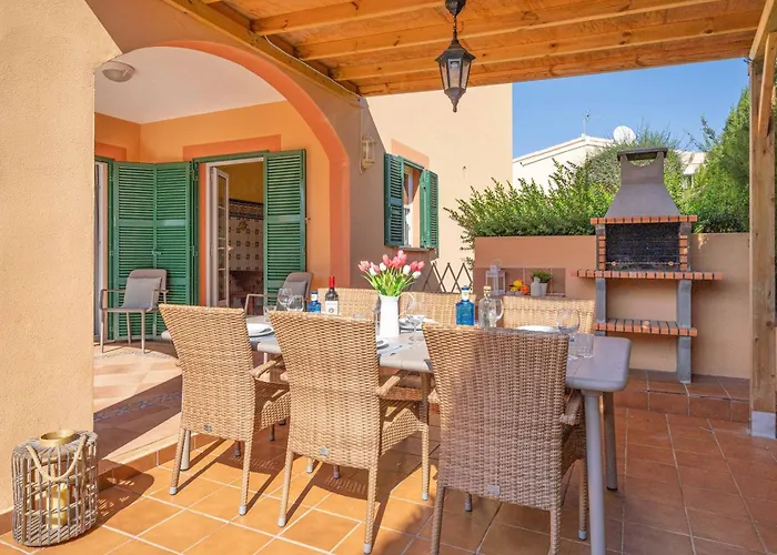 Villa Marcolis Cel *